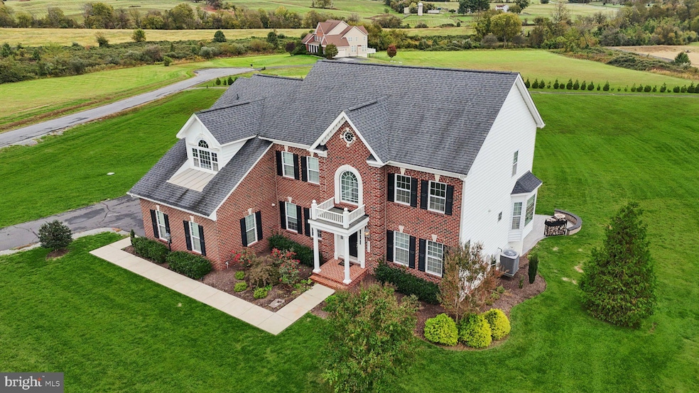 Sold $1,235,000 • Co-Listing Agent