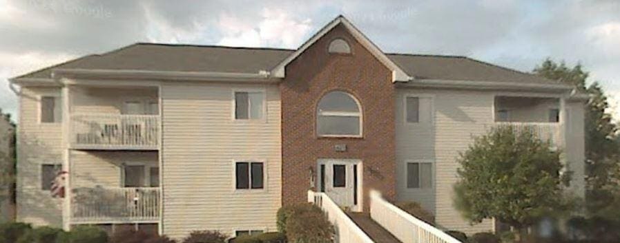 401 Poinsetta Ct