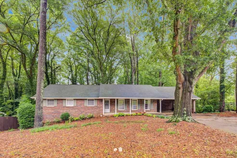 Sold $700,000 • Co-Listing Agent