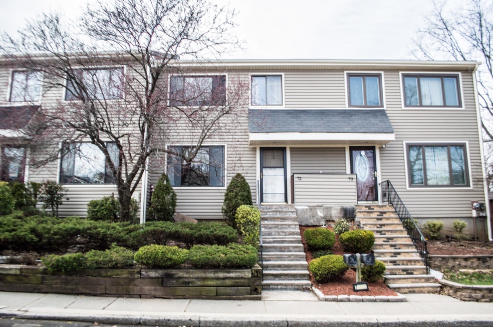 72 Arrowood Ct unit 599, Staten Island, NY 10309 - photo 1