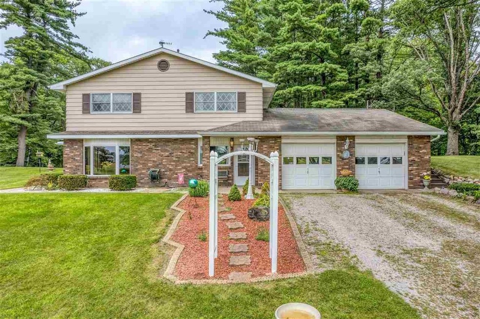 1109 E Olson Rd, Midland, MI 48640 - photo 1