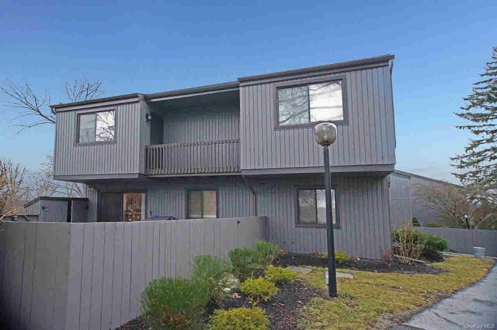 2407 Fox Ln, Poughkeepsie, NY 12603 - photo 1