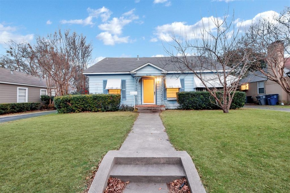 4230 Somerville Ave, Dallas, TX 75206 - photo 1