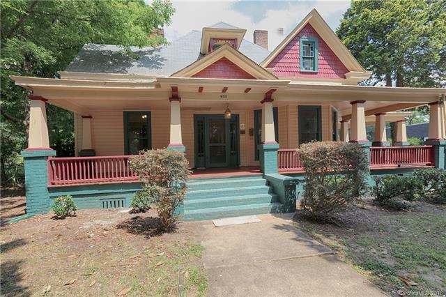 653 Davie Ave, Statesville, NC 28677 - photo 1