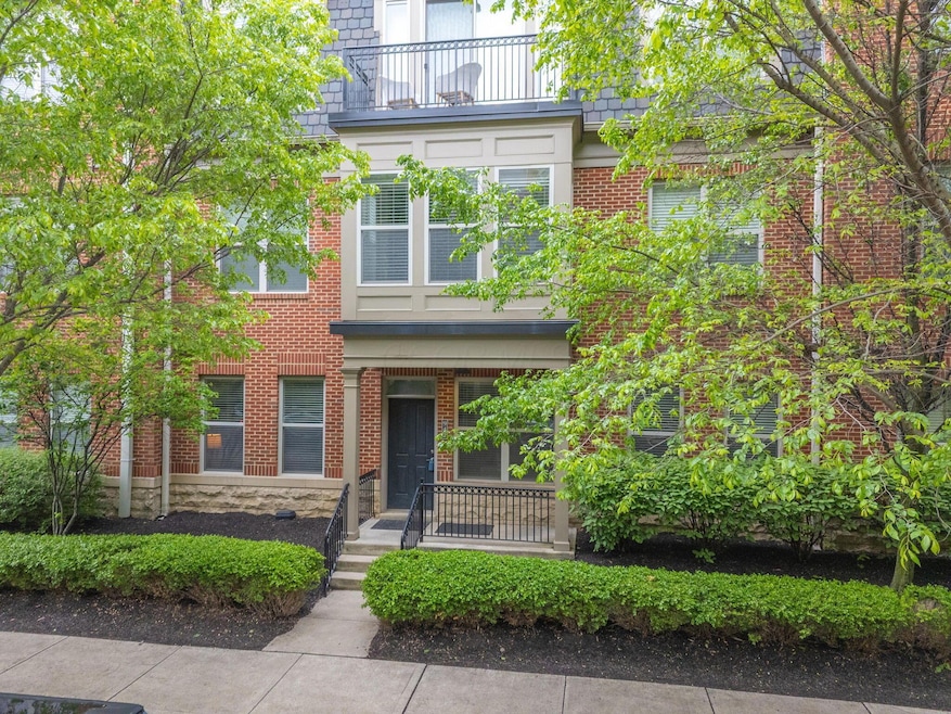942 Perry St.
