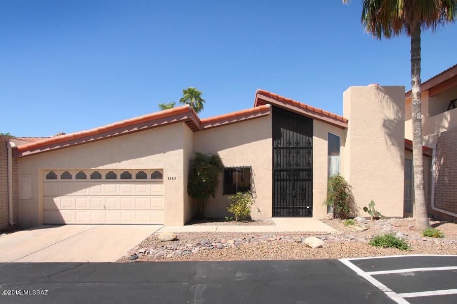 Welcome to 5765  N. Camino Del Sol