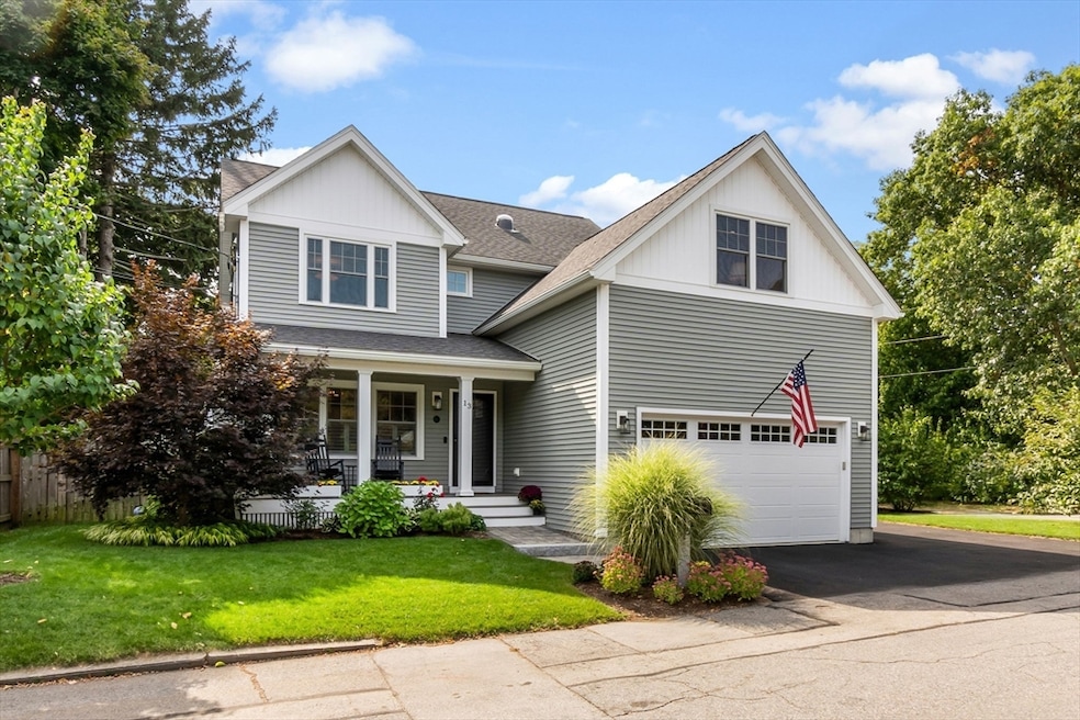 13 Sylvester St, Newburyport, MA 01950 - photo 1