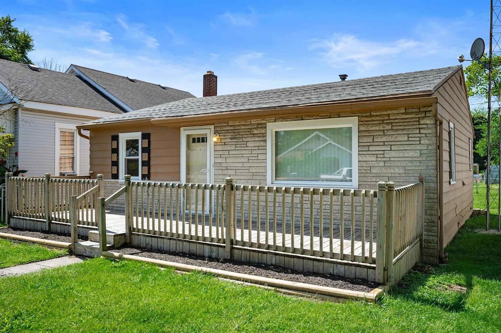 2005 S Pershing Dr, Muncie, IN 47302 - photo 1