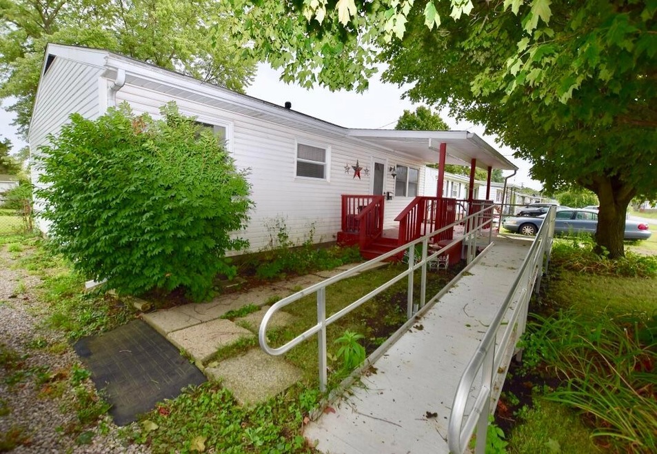 438 Toledo Ave, Marion, OH 43302 - photo 1