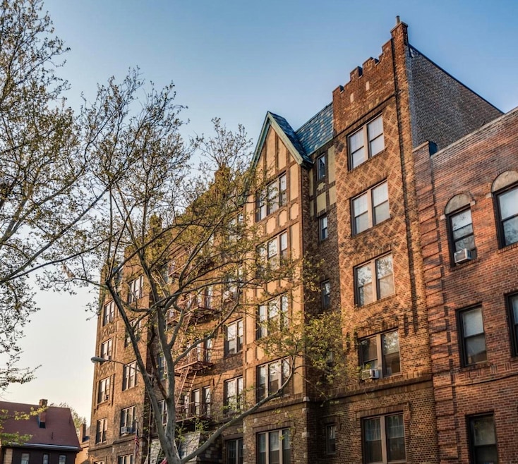 Sold $405,000 • Co-Listing Agent