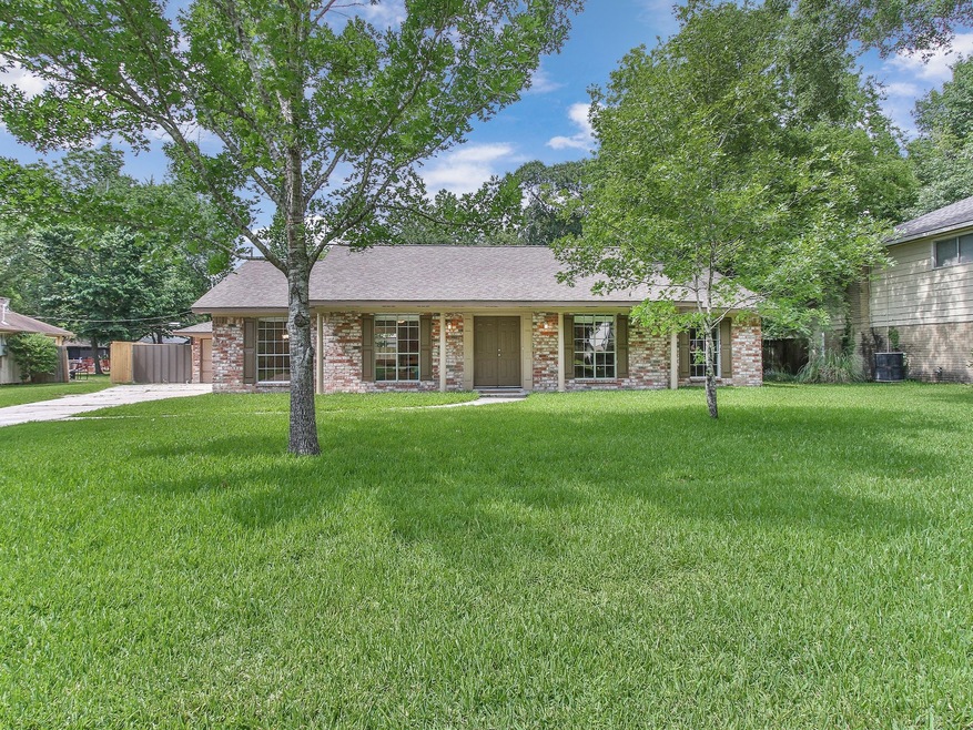 2680 S Woodloch St, Conroe, TX 77385 - photo 1