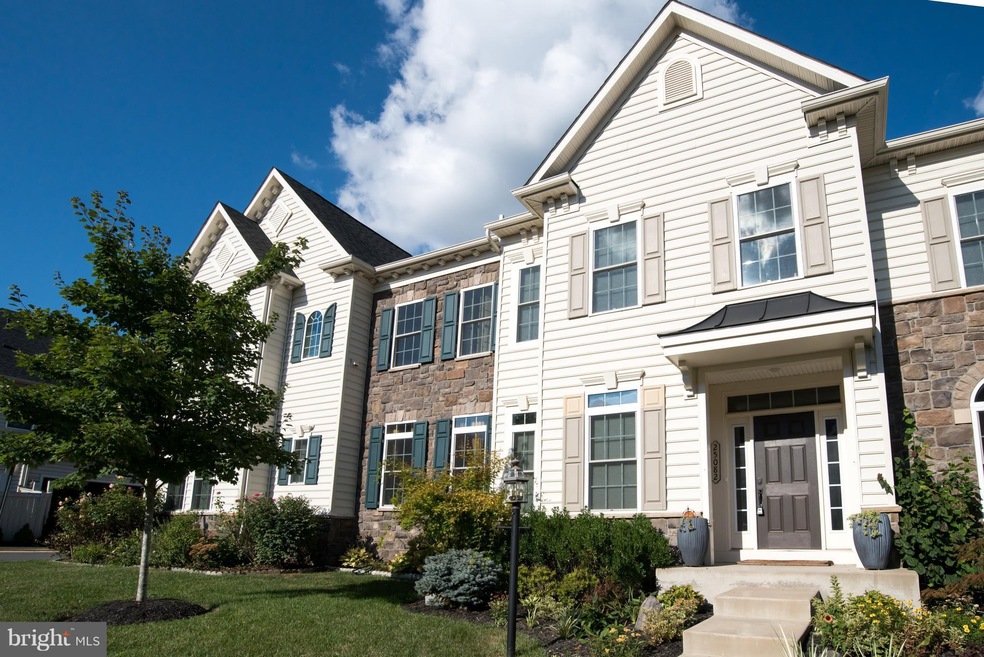 25082 Malmsbury Terrace, Chantilly, VA 20152 - photo 1