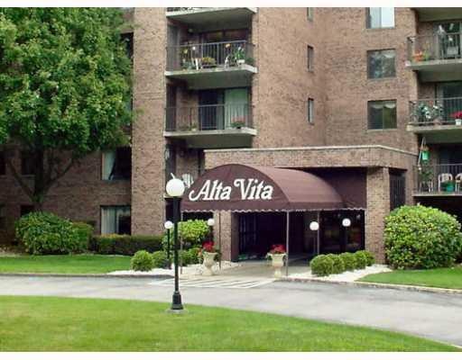 3 Alta Vita Dr unit 405, Greensburg, PA 15601 - photo 1