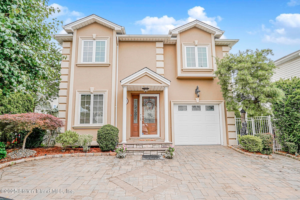 31 Savo Loop, Staten Island, NY 10309 - photo 1