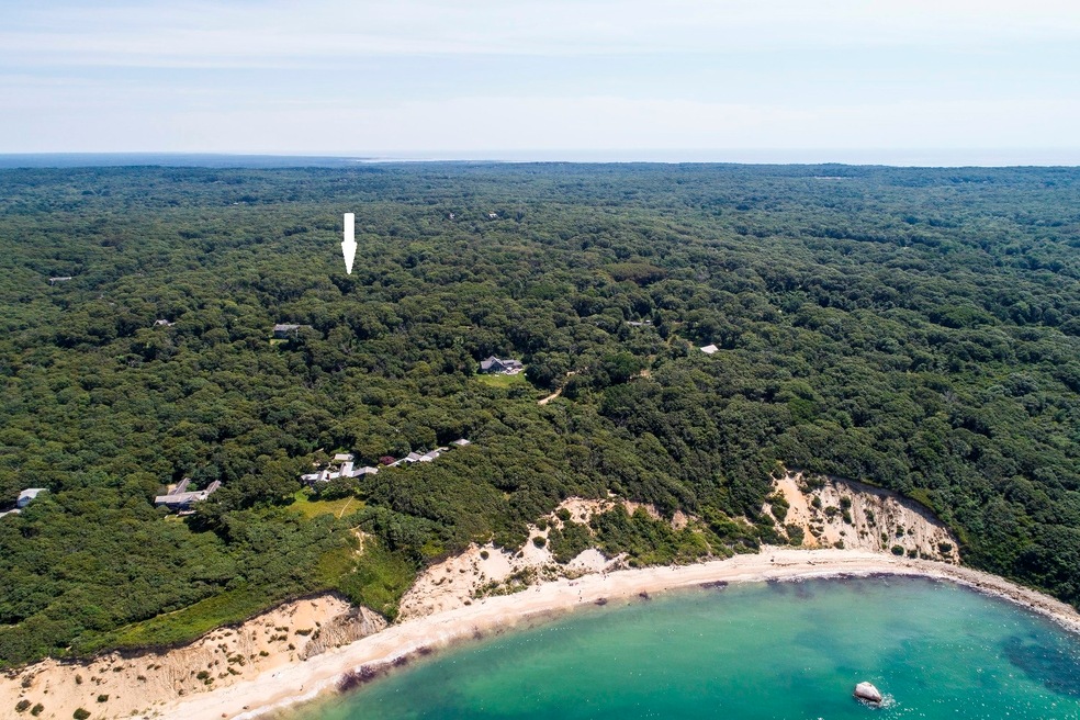 Price Property Near Spring Point Coastline and Great Rock Bight Cove