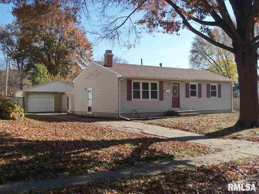3517 N Pine St, Davenport, IA 52806 - photo 1