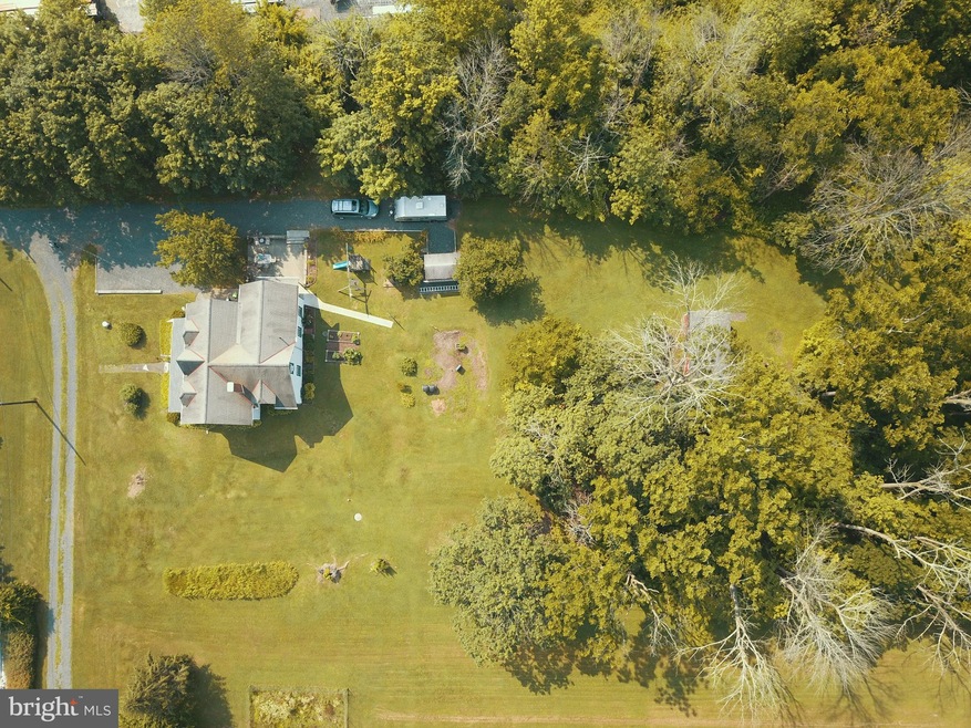 2 Evergreen Ln, Boyertown, PA 19512 - photo 1