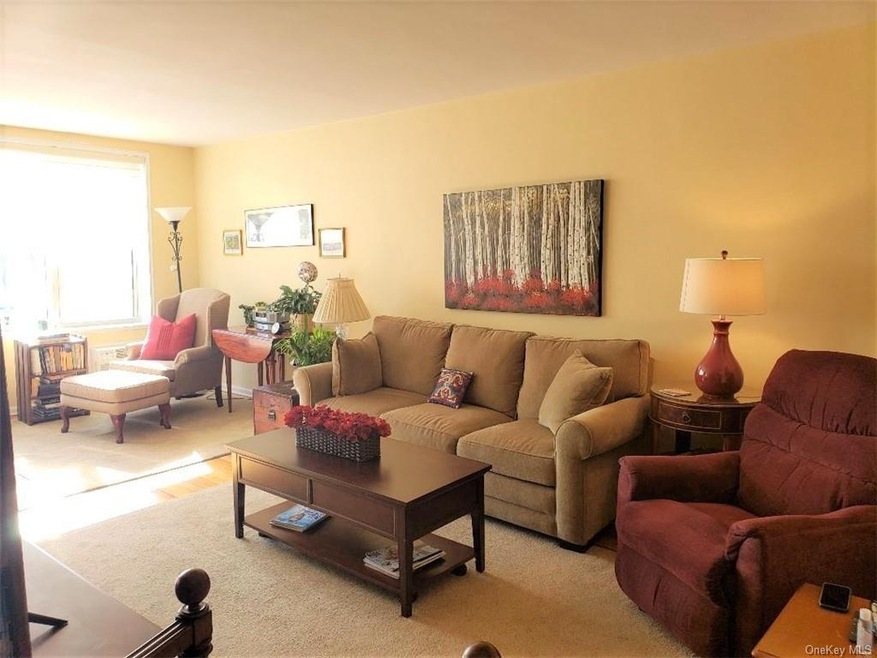 Cresthaven unit 301, Yonkers, NY 10703 - photo 1