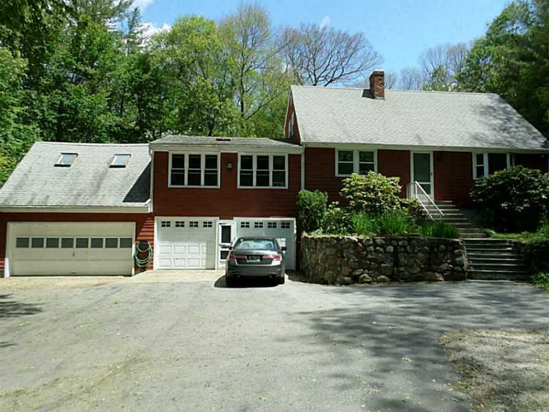 232 Old Oxford Rd, North Smithfield, RI 02896 - photo 1