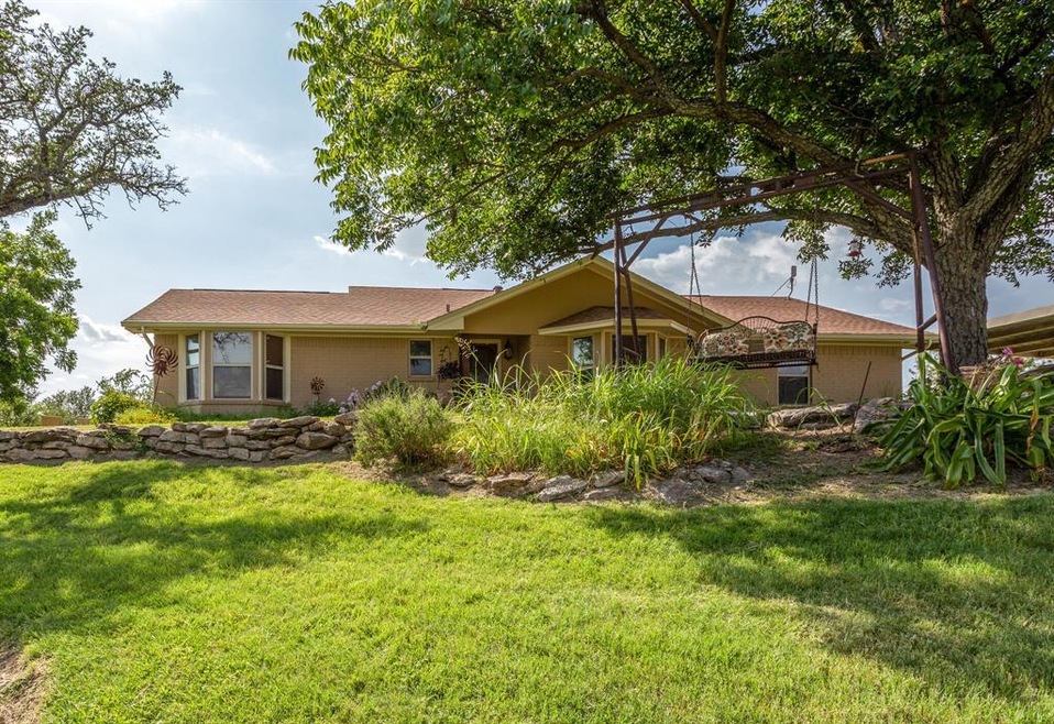 104 Hereford Rd, Poolville, TX 76487 - photo 1