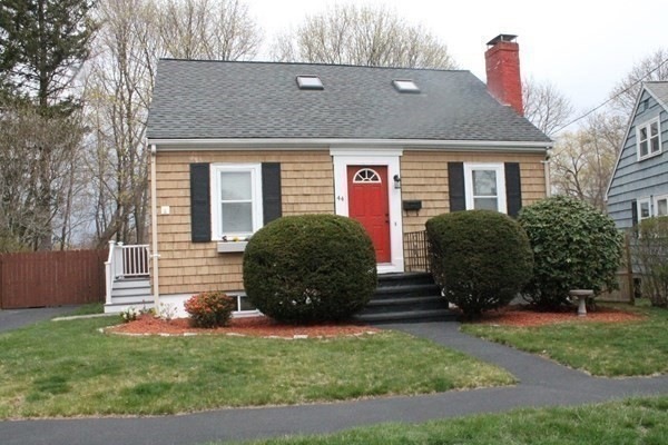 44 Pearson St, Saugus, MA 01906 - photo 1