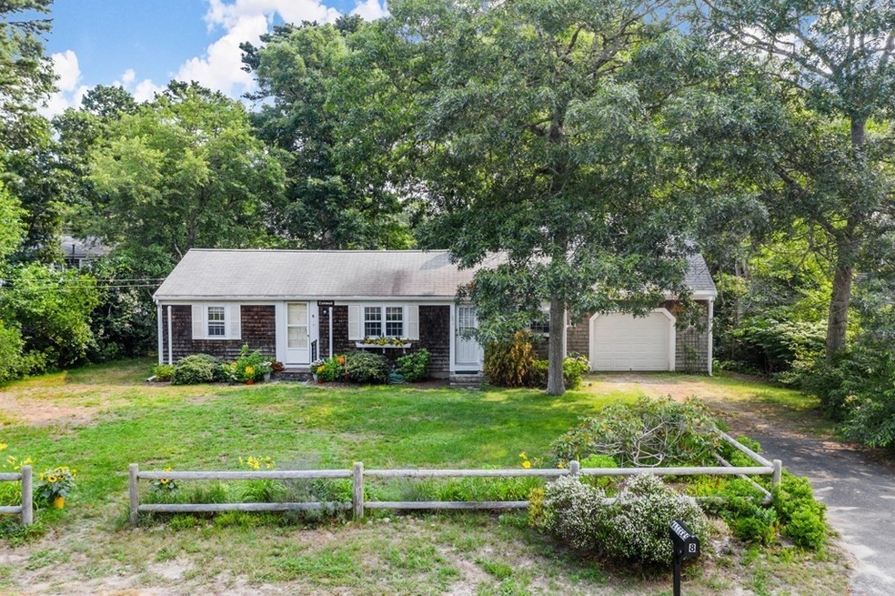 8 Canary La, Yarmouth, MA 02673 - photo 1