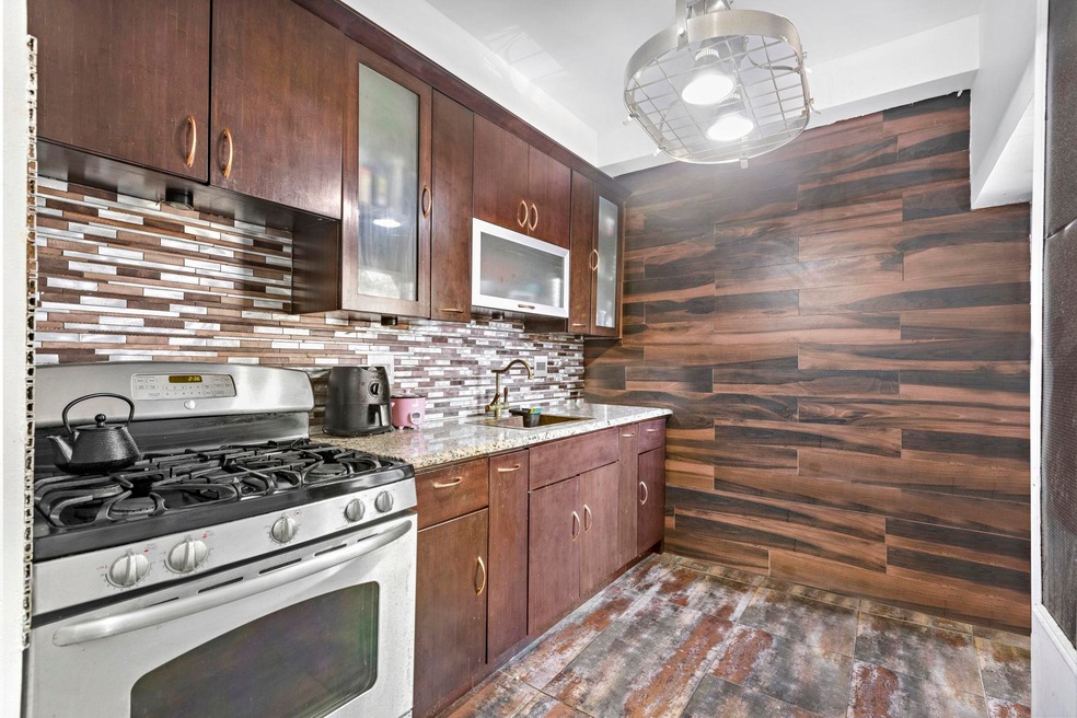 260 Harrison Ave unit 306, Jersey City, NJ 07304 - photo 1