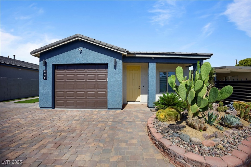605 N Yale St, Las Vegas, NV 89107 - photo 1