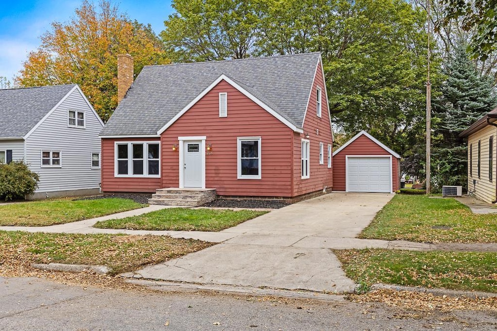 218 N Sherwood St, Ivanhoe, MN 56142 - photo 1