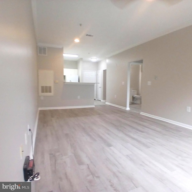 11320 Aristotle Dr unit 108, Fairfax, VA 22030 - photo 1