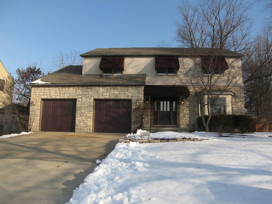 1608 Barrington Rd, Columbus, OH 43221 - photo 1