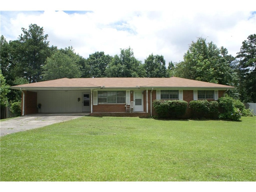 4131 Pine Manor Dr, Douglasville, GA 30134 - photo 1