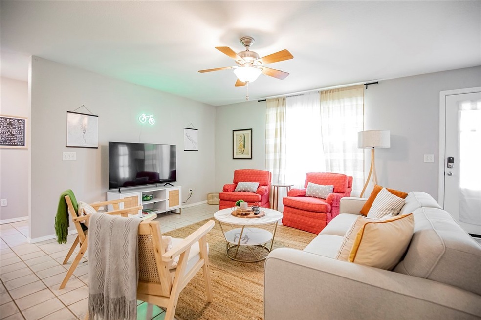 703 NW 10th St, Bentonville, AR 72712 - photo 1