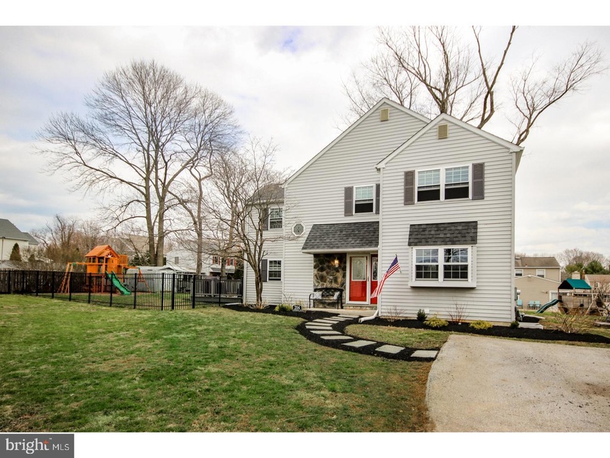 204 Netherloch Ln, Wallingford, PA 19086 - photo 1