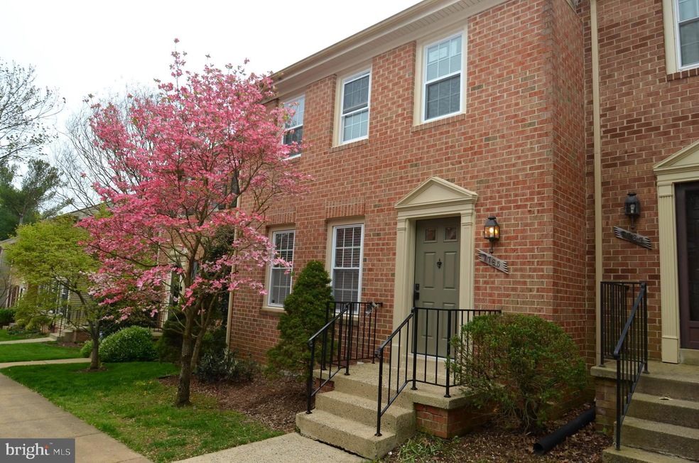 7765 Shootingstar Dr, Springfield, VA 22152 - photo 1