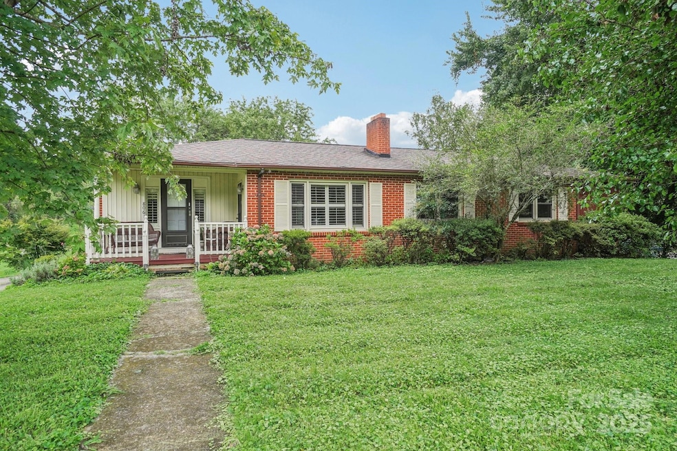 Under Contract $279,000 • Co-Listing Agent