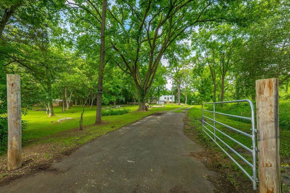 101 West Lane HD-1