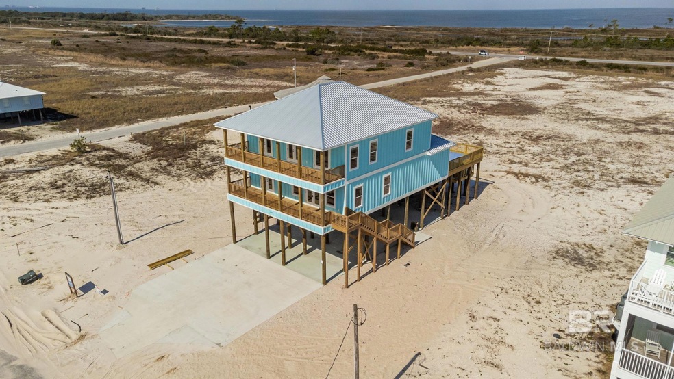 Direct beach views!