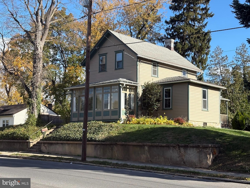 1217 N West St, Carlisle, PA 17013 - photo 1