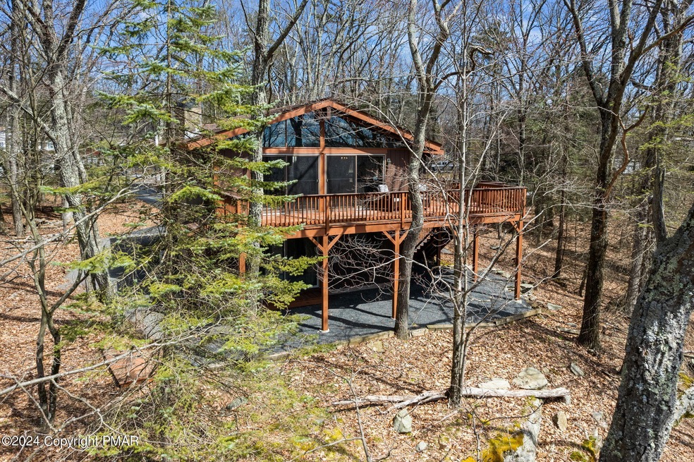 131 Highland Dr, Hawley, PA 18428 - photo 1