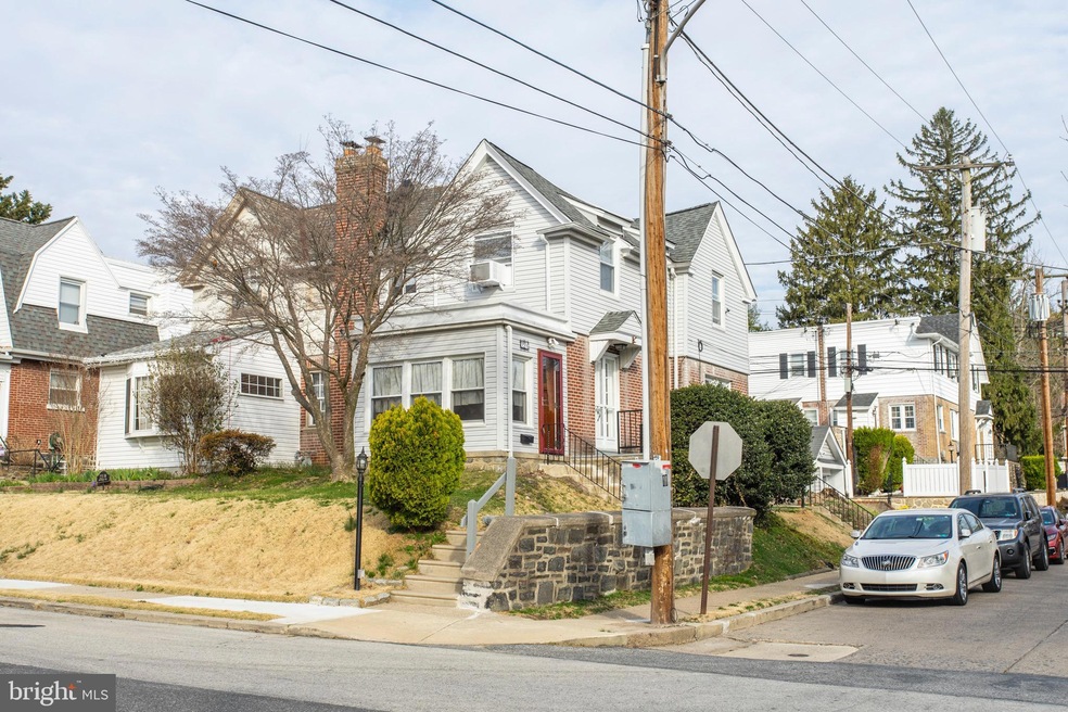 221 W Albemarle Ave, Lansdowne, PA 19050 - photo 1