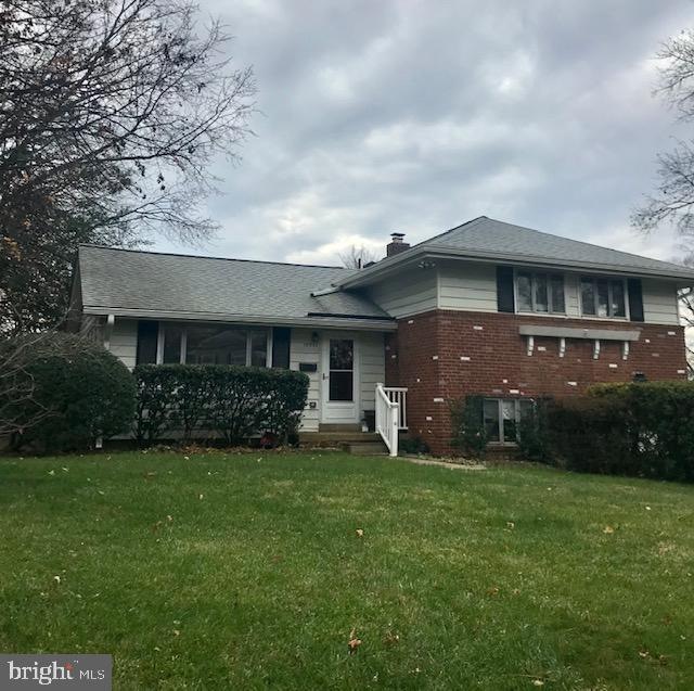 10933 Byrd Dr, Fairfax, VA 22030 - photo 1