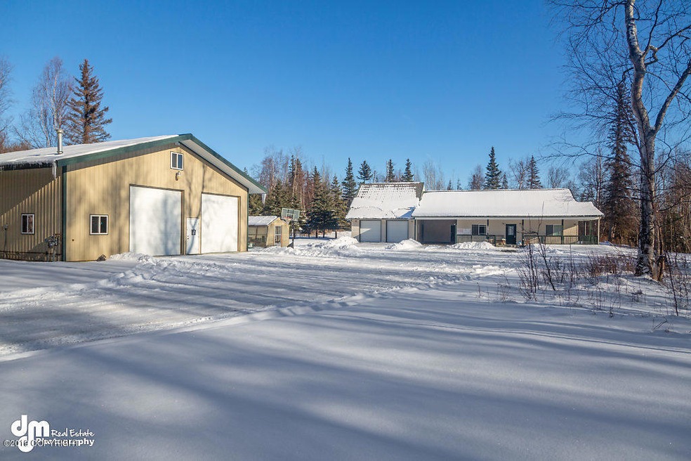 Exterior_DMD_8574-SMALL