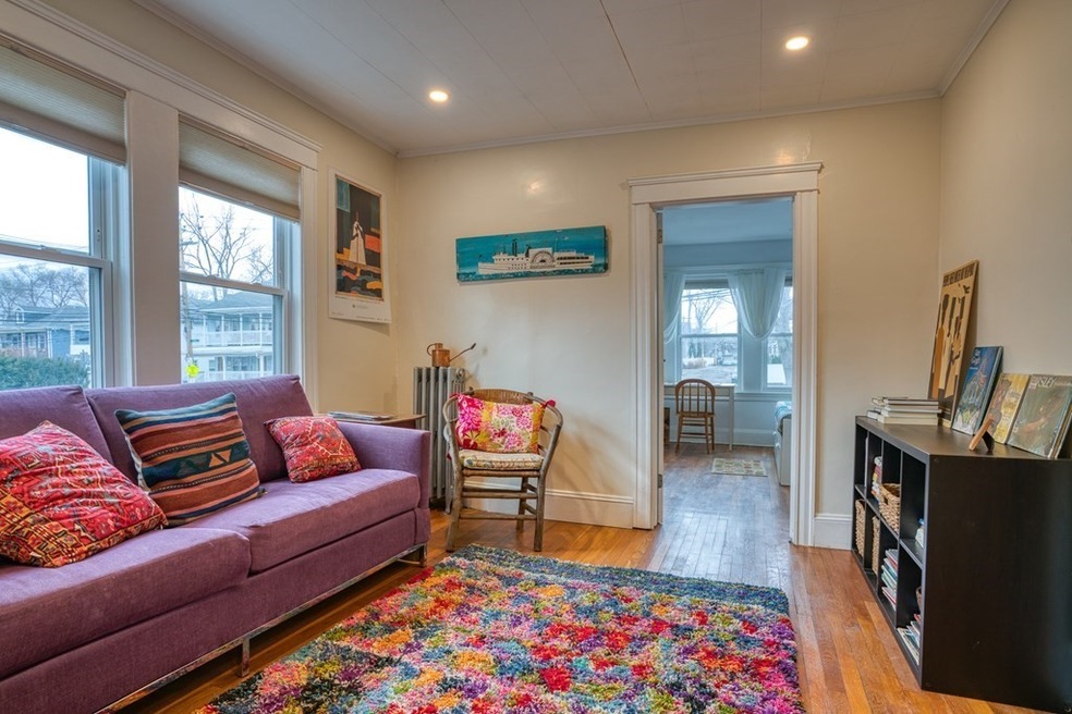 185 Florence St unit 1R, Roslindale, MA 02131 - photo 1