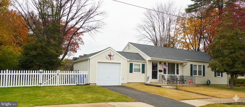 7 Median Dr, Wilmington, DE 19803 - photo 1