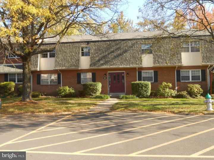 0 Hampton Crossing Condiminiums unit E 1002569375, Southampton, PA 18966 - photo 1