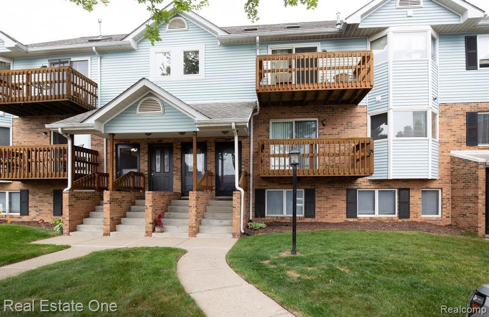 233 PinewoodPlymouth, MI