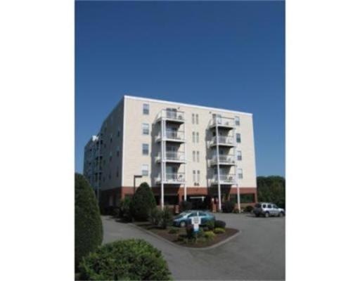 86 E Howard St unit 406, Quincy, MA 02169 - photo 1
