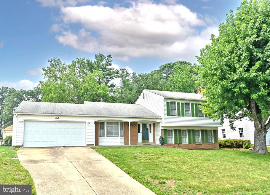 7920 Edinburgh Dr, Springfield, VA 22153 - photo 1