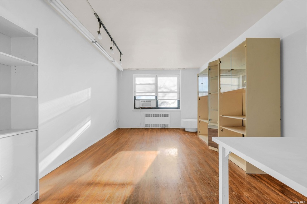 13818 28th Rd unit 1F, Flushing, NY 11354 - photo 1